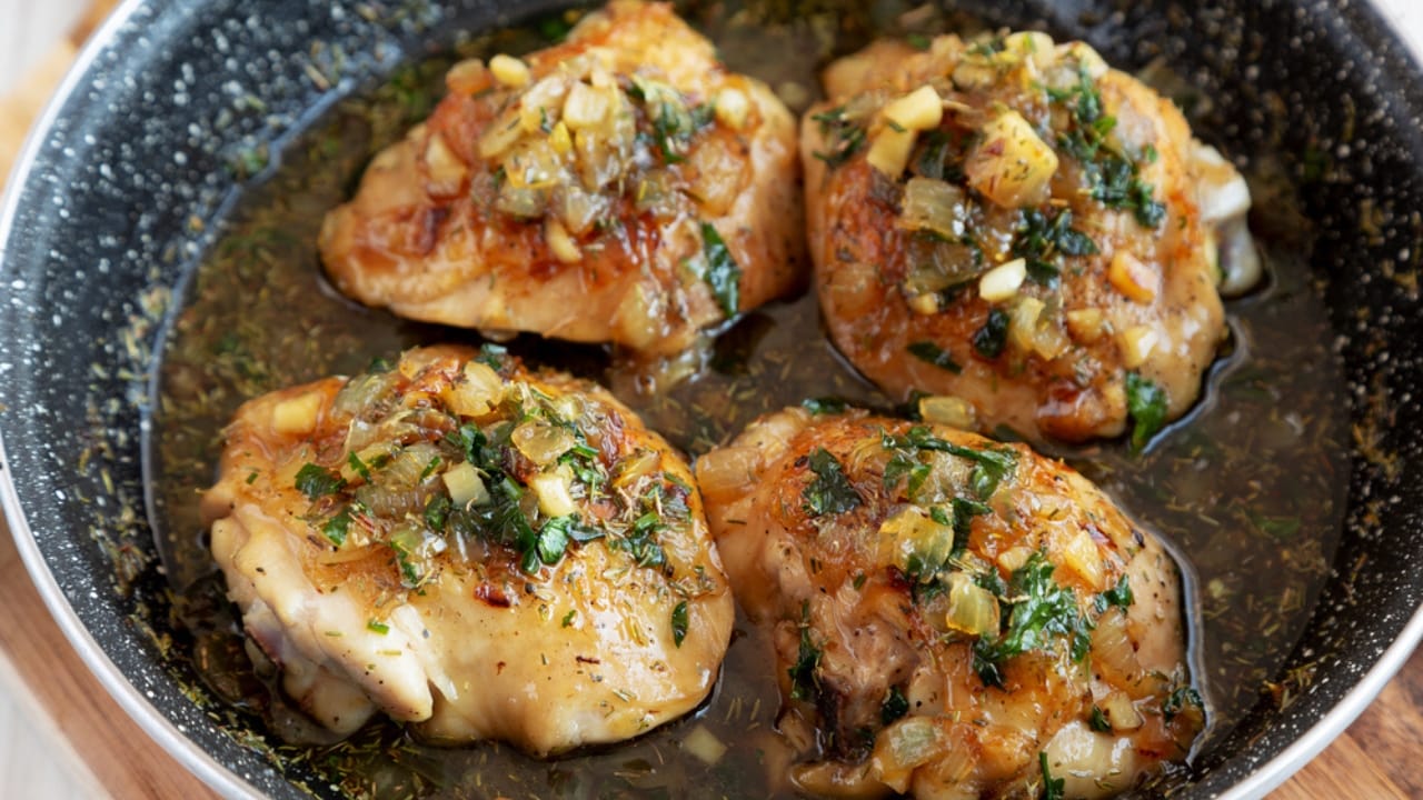 23 No-Fuss Dinner Recipes When You Don’t Want to Overthink It 12 23 No-Fuss Dinner Recipes When You Don’t Want to Overthink It - artichoke chicken dp710197218