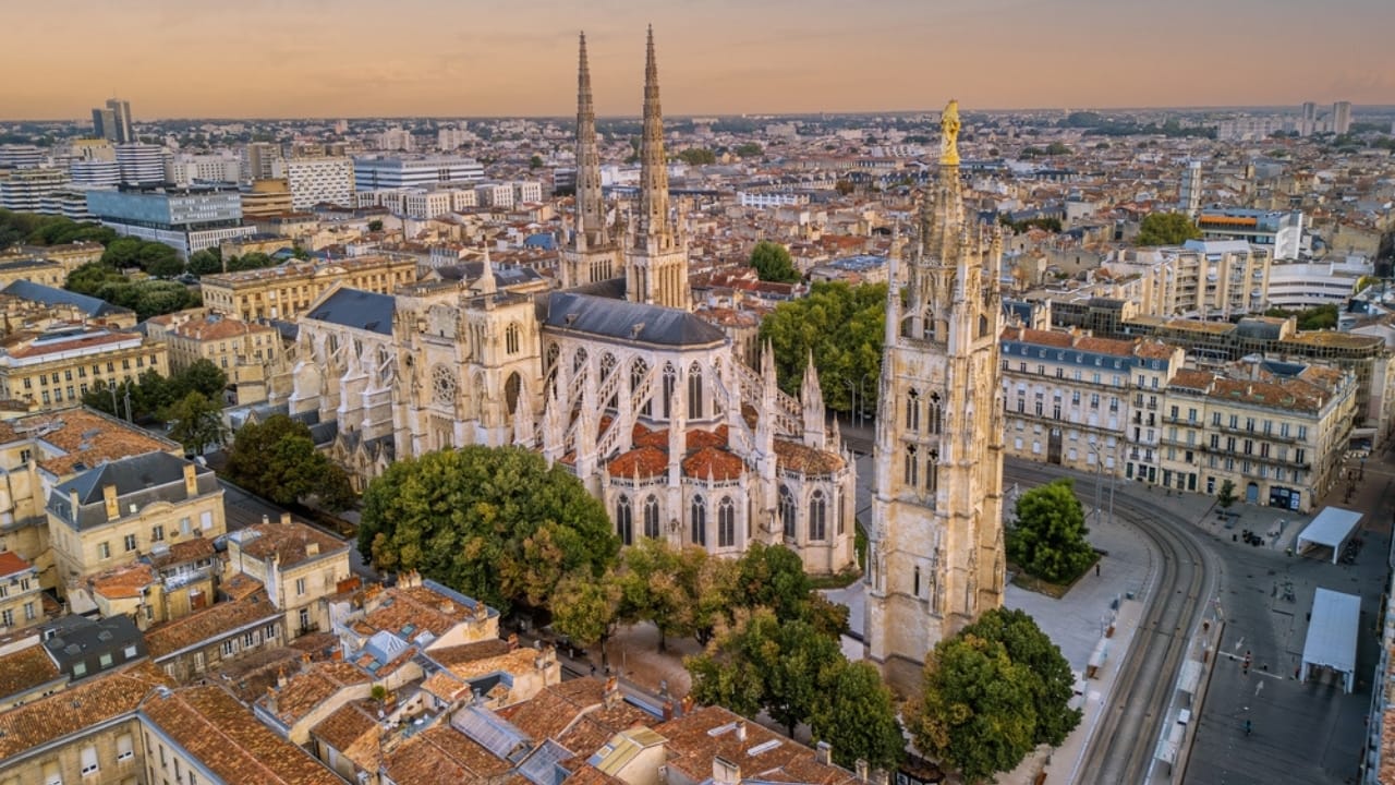 15 Walkable Cities Where Pedestrians Reign Supreme 16 15 Walkable Cities Where Pedestrians Reign Supreme -