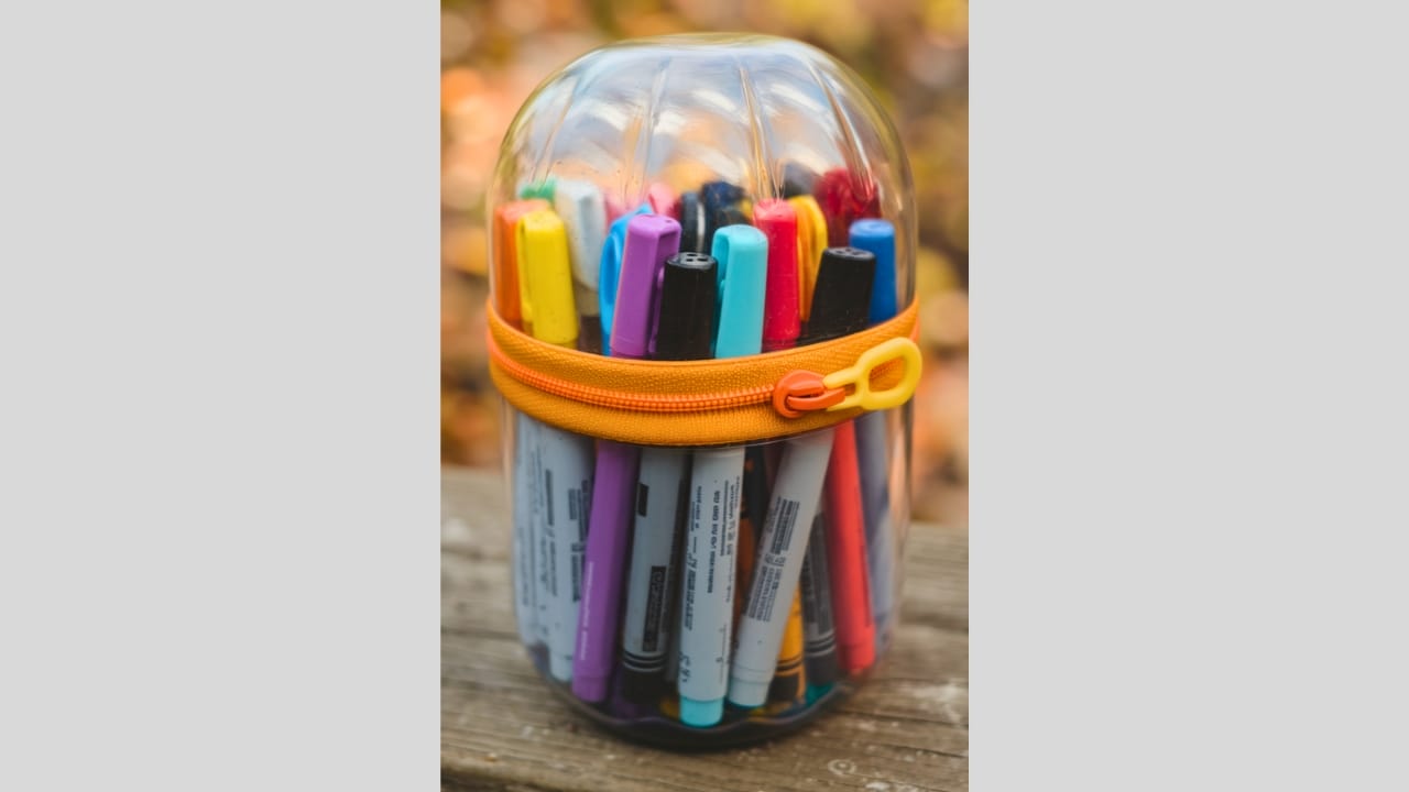 20 Creative Ways to Reuse Plastic Bottles in Your Home, Garden & Crafts - bottle cap table a i mid 2
