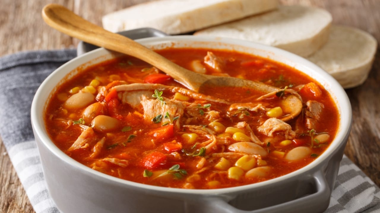 16 Modern Twists on Grandma's Classic Recipes You'll Love 11 16 Modern Twists on Grandma's Classic Recipes You'll Love - brunswick stew ss1188686836