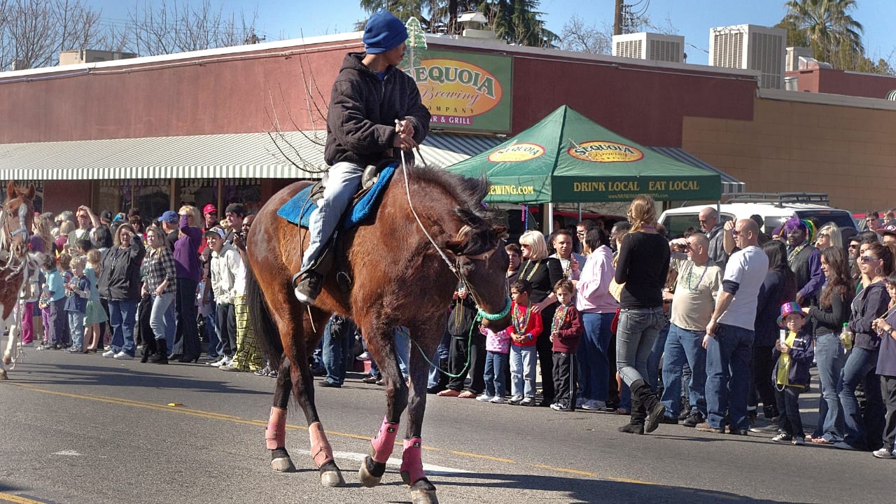 15 States That Embody the Spirit of Cowboys & the Old West - california cowboy wc
