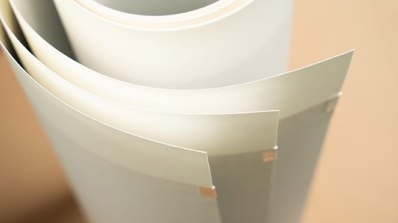 Electric Wallpaper: Heat Your Home in 3 Minutes & Slash Energy Costs 2 Electric Wallpaper: Heat Your Home in 3 Minutes & Slash Energy Costs - ceiling wallpaper