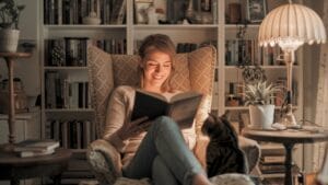 16 Cozy Living Room Ideas That Will Make You Never Want to Leave 1 16 Cozy Living Room Ideas That Will Make You Never Want to Leave - cozy living room warm colors a i ideao 5