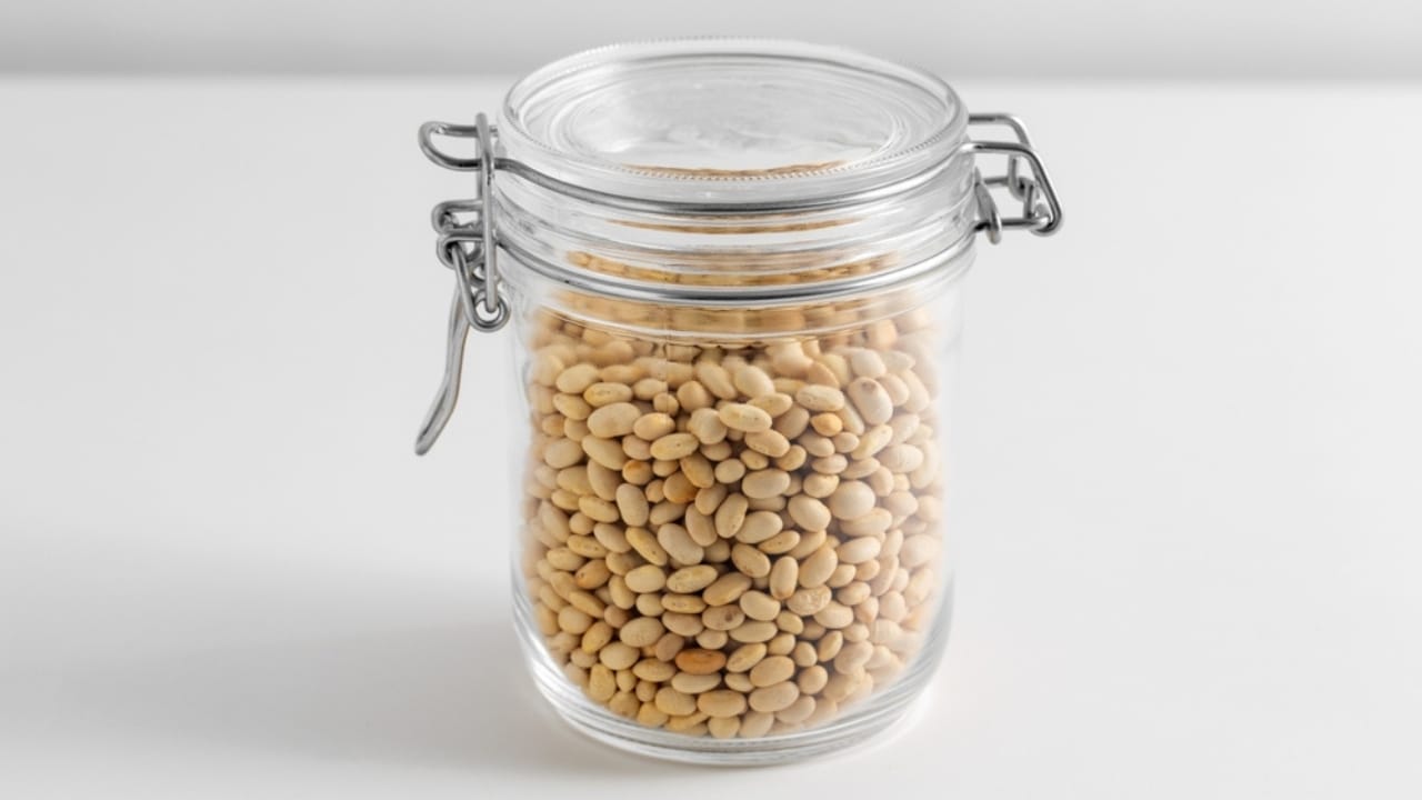 Stock Your Pantry with These 18 Foods To Dehydrate for Emergency Storage 20 Stock Your Pantry with These 18 Foods To Dehydrate for Emergency Storage - dehydrated beans ss2341846681