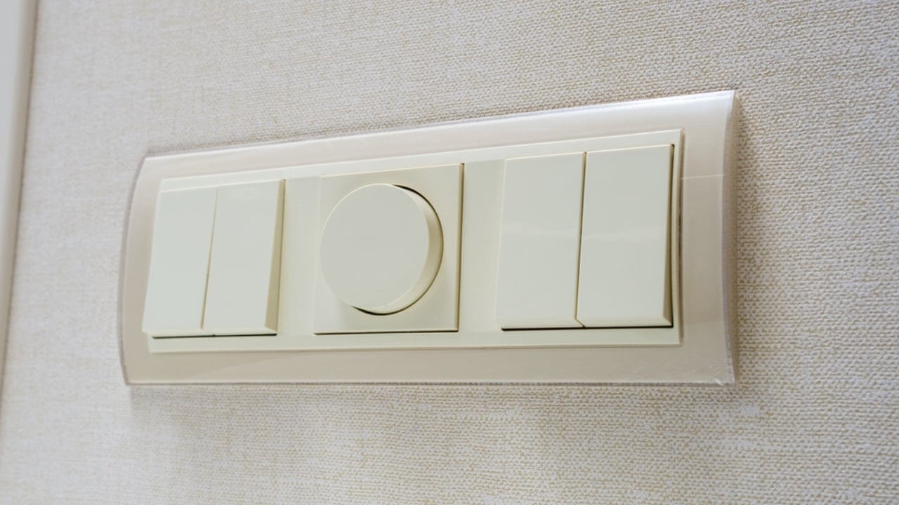 WiFi Problems? These 17 Household Items Could Be Interfering 4 WiFi Problems? These 17 Household Items Could Be Interfering - dimmer switches dp380238718