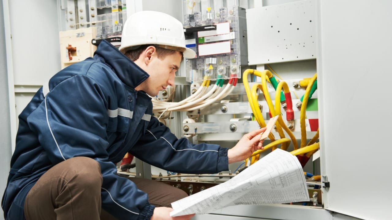 15 Electrician-Approved Ways to Improve Home Safety & Cut Energy Costs 8 15 Electrician-Approved Ways to Improve Home Safety & Cut Energy Costs - eletricity maintenance dp10094681