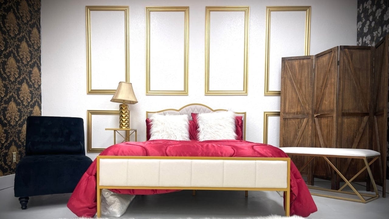 15 Affordable Ideas to Bring Luxury into Your Home 14 15 Affordable Ideas to Bring Luxury into Your Home - focal wall ss2485173575