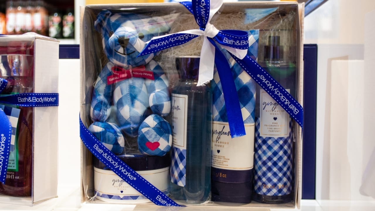 18 Classic Bath & Body Works Scents You'll Want to Stock Up On 12 18 Classic Bath & Body Works Scents You'll Want to Stock Up On - gingham ss1930594583