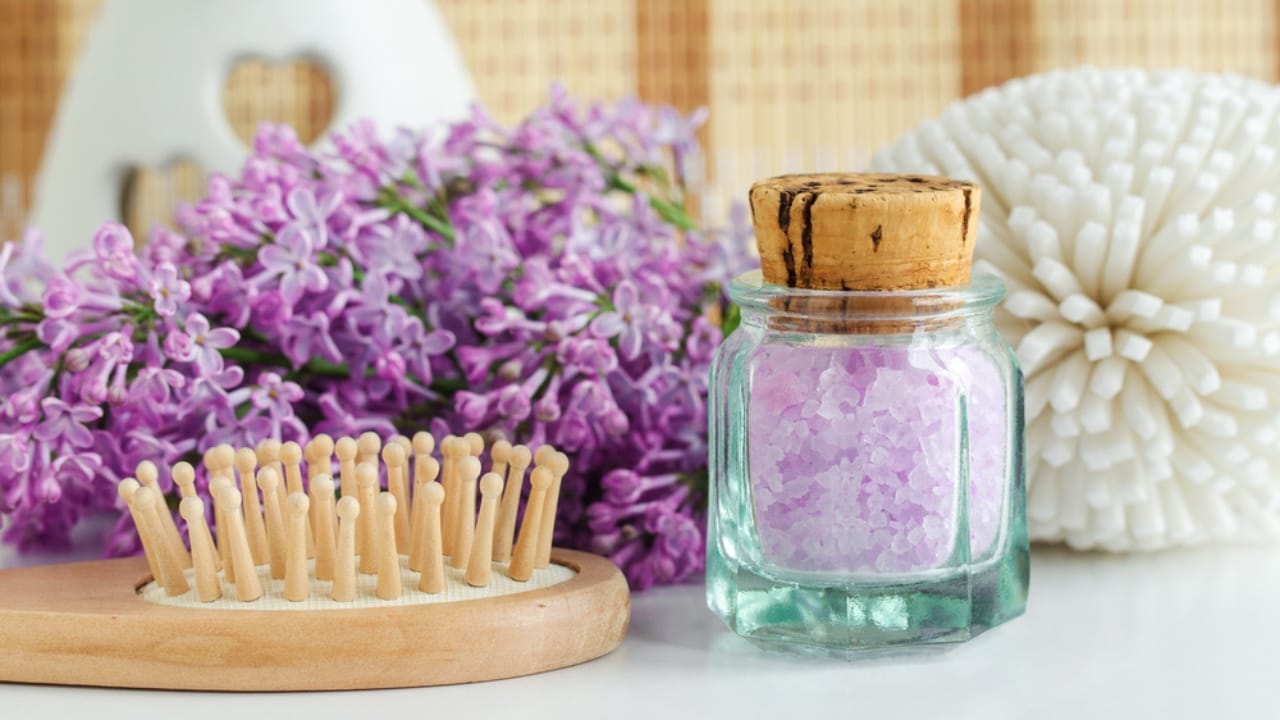 Forget Chemical Sprays: Why Epsom Salt Potpourri is the New Go-To for Fresh Homes 5 Forget Chemical Sprays: Why Epsom Salt Potpourri is the New Go-To for Fresh Homes - glass bottle with purple bath salts epsom ss1748919260