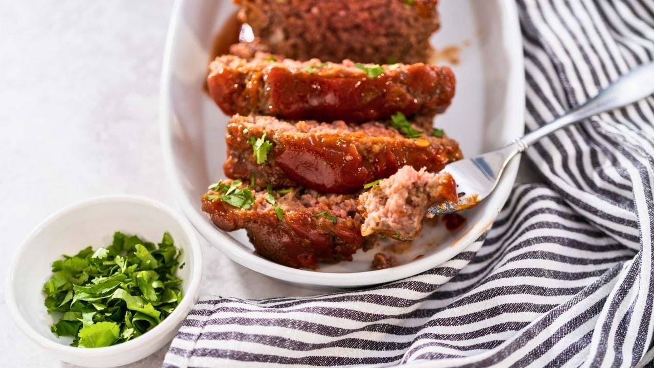 America's Most Craved: The Classic Meatloaf Recipe Taking Over Kitchens 3 America's Most Craved: The Classic Meatloaf Recipe Taking Over Kitchens - meatloaf ss2296929215dnoh