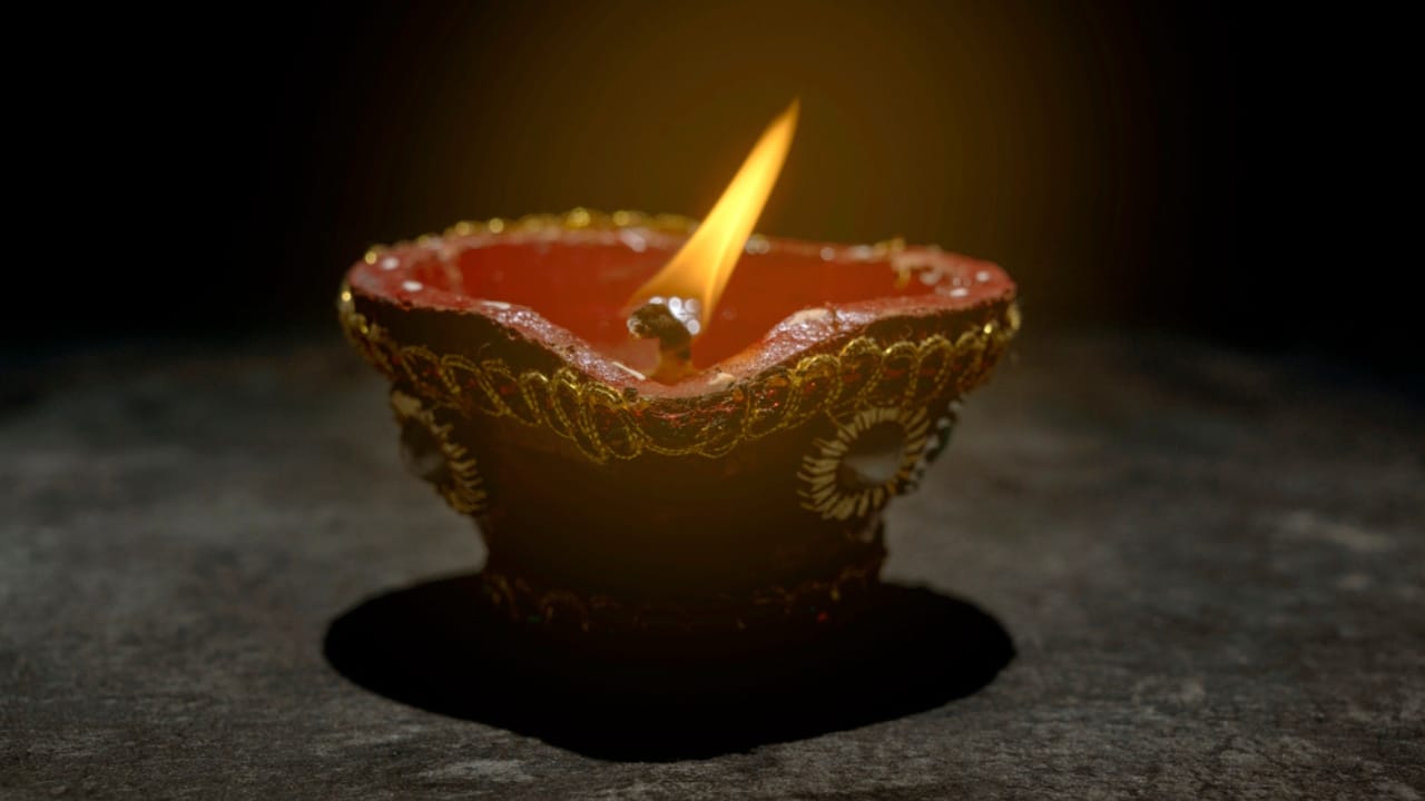 More Than Just for Coffee: 25 Life-Saving Uses for Coffee Filters - oil lamp dp744245236