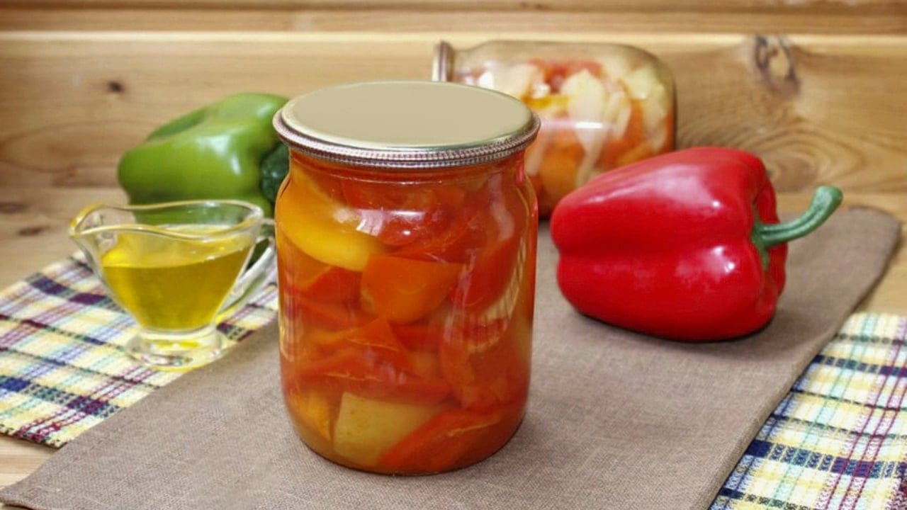 15 Canning Mistakes You Can’t Afford to Make - overfilling pepper honey jar dp466377394