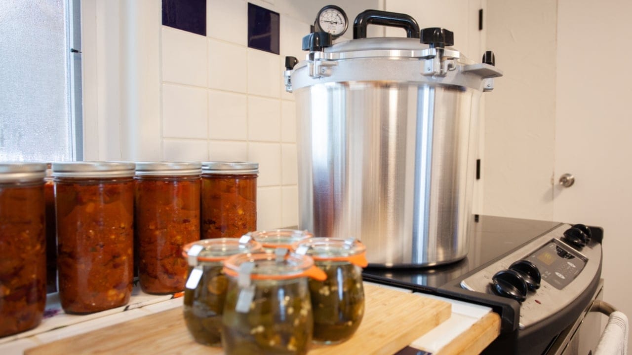 15 Canning Mistakes You Can’t Afford to Make 4 15 Canning Mistakes You Can’t Afford to Make - pressure canner dp656593348