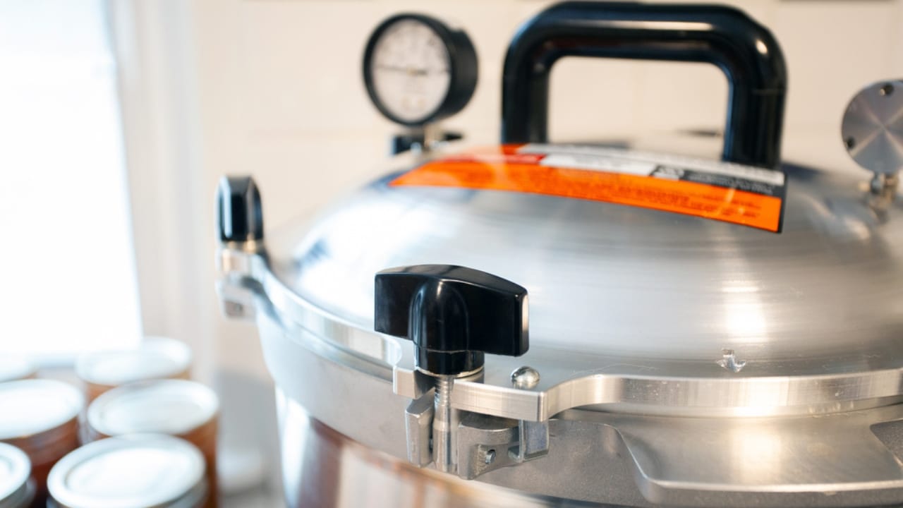 15 Canning Mistakes You Can’t Afford to Make - pressure canner timer dp656593344