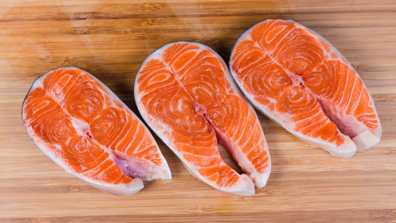 Say Goodbye to White Stuff on Salmon With These Pro Tips 2 Say Goodbye to White Stuff on Salmon With These Pro Tips - raw salmon ss1928177690