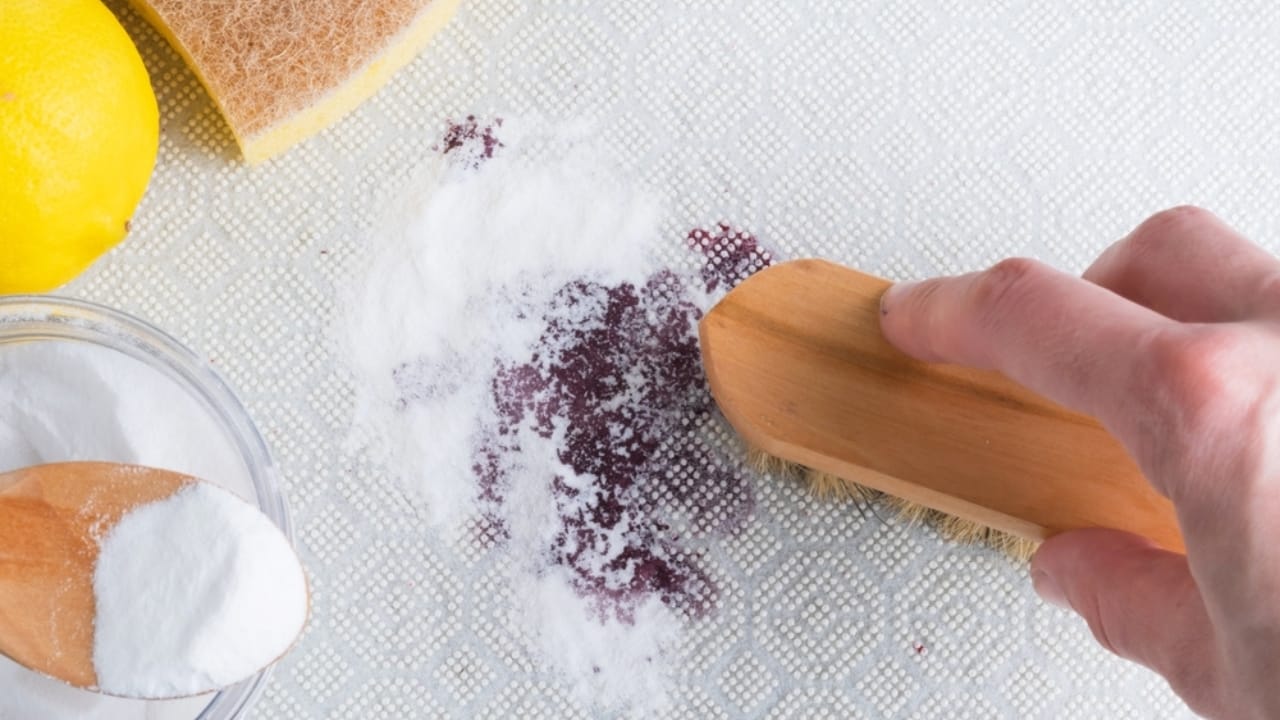 Get Fresh, Clean Carpets with This Simple DIY Carpet Cleaner Recipe 4 Get Fresh, Clean Carpets with This Simple DIY Carpet Cleaner Recipe - removing stain ss2479965141