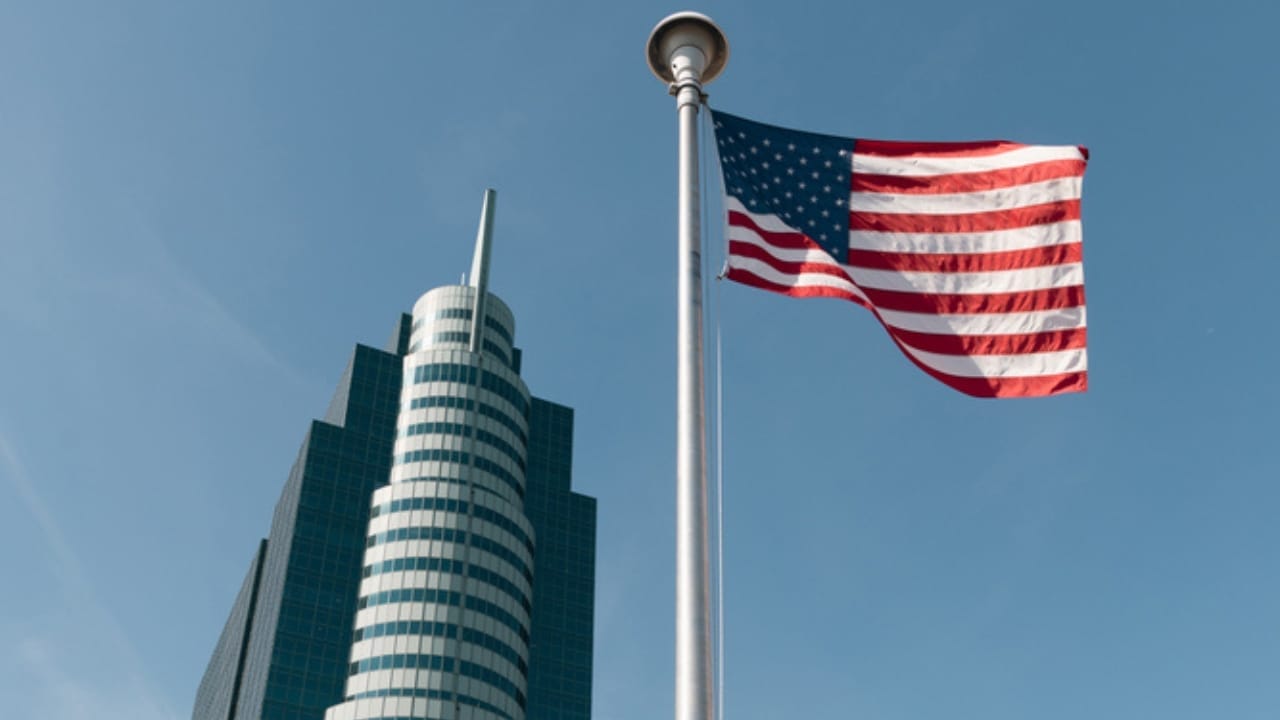 Old Glory in the Spotlight: 6 Tips for Illuminating Your Flagpole According to U.S. Guidelines - solar power flag pole dp638197698