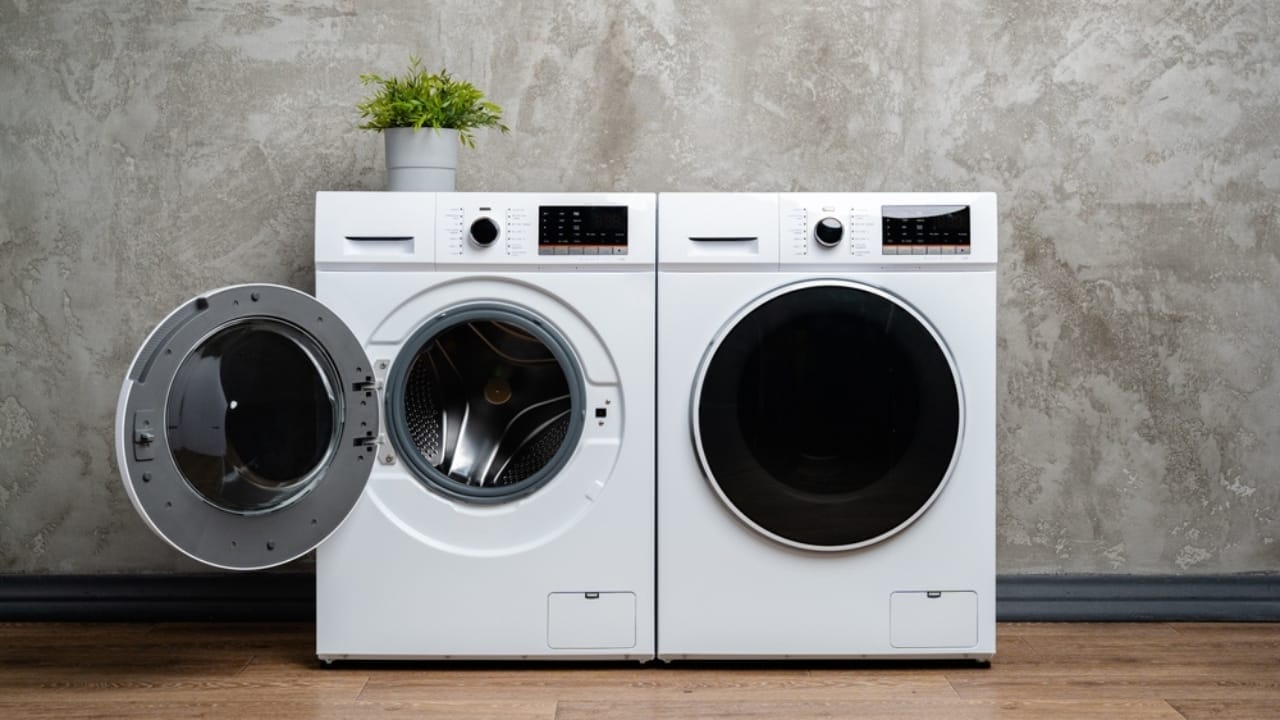 15 Things You Should Never Store in Your Garage 14 15 Things You Should Never Store in Your Garage - washing machine ss2479767081