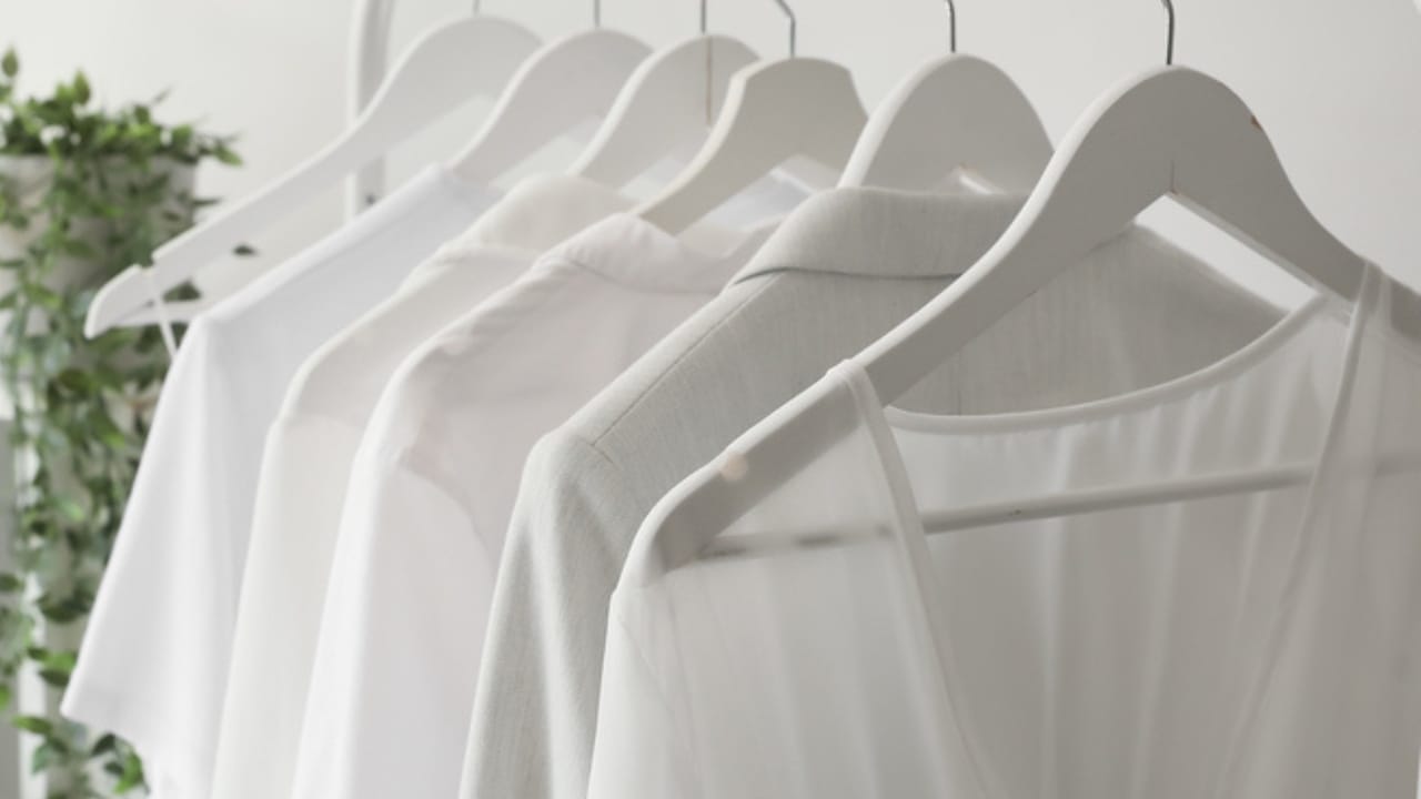 18 Laundry Pieces That Deserve More than Just a Quick Cold Wash 9 18 Laundry Pieces That Deserve More than Just a Quick Cold Wash - white clothes dp641700120