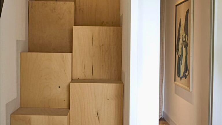 Witches' Stairs: A Centuries-Old Solution for Small Spaces 3 Witches' Stairs: A Centuries-Old Solution for Small Spaces - witches stairs ideao