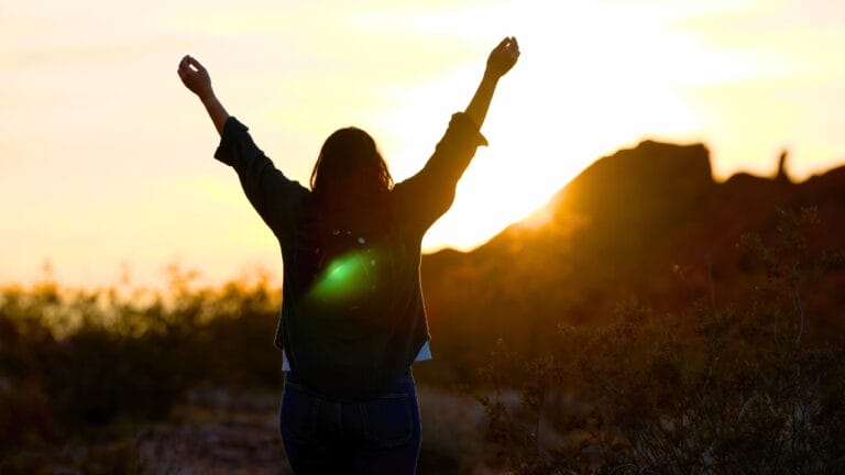 10 Driest States in the U.S. Where Rain is Rare & Sunshine is Plentiful 1 10 Driest States in the U.S. Where Rain is Rare & Sunshine is Plentiful - woman sun ss2397222467