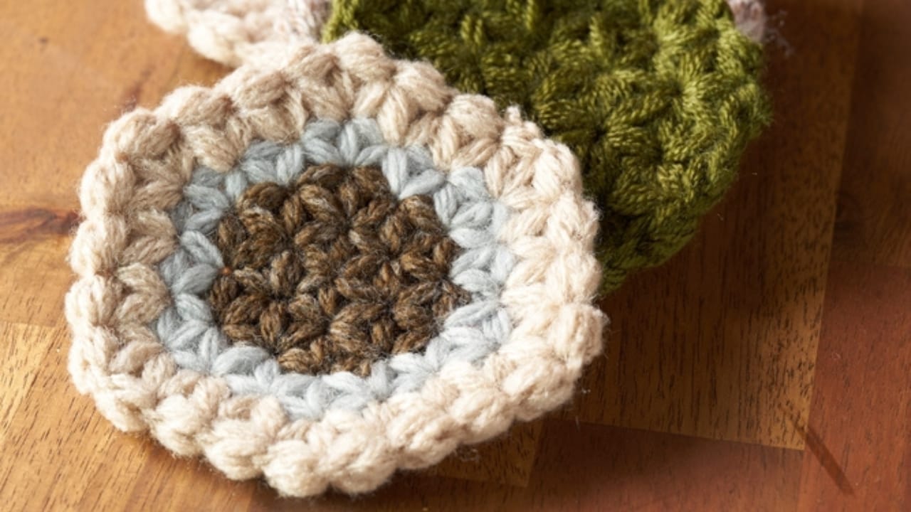 Don’t Toss That Yarn: 15 Creative Uses for Your Leftover Scraps 10 Don’t Toss That Yarn: 15 Creative Uses for Your Leftover Scraps - yarn coasters ss2222139529