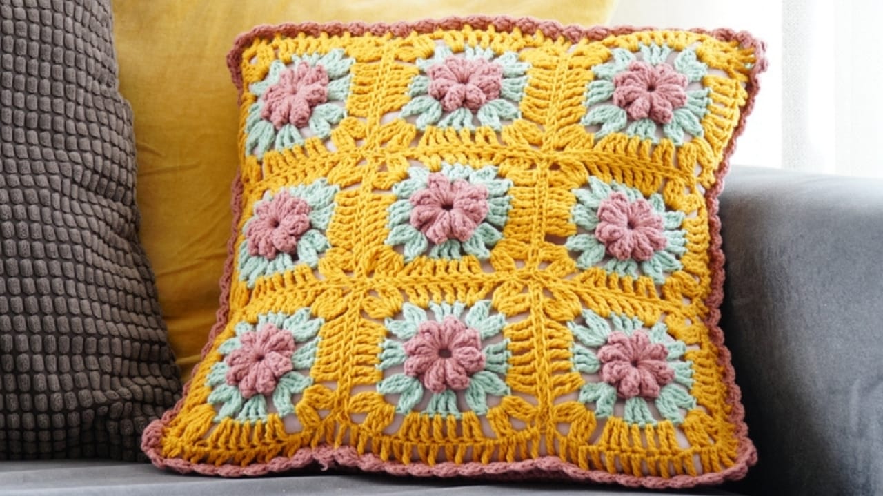 Don’t Toss That Yarn: 15 Creative Uses for Your Leftover Scraps 17 Don’t Toss That Yarn: 15 Creative Uses for Your Leftover Scraps - yarn pillow ss2393522931