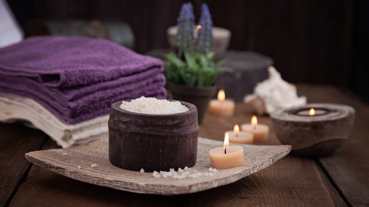 18 Stylish Ways to Turn Your Bathroom into a Japandi Zen Haven 16 18 Stylish Ways to Turn Your Bathroom into a Japandi Zen Haven - zen spa bathroom dp45860033