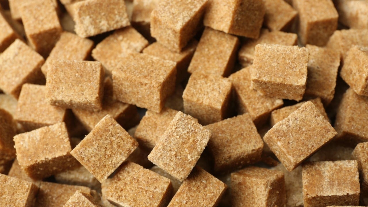 25 Genius Kitchen Tricks for Faster, Cheaper Meals 23 25 Genius Kitchen Tricks for Faster, Cheaper Meals - Brown Sugar granulated dp150313328 dnoh