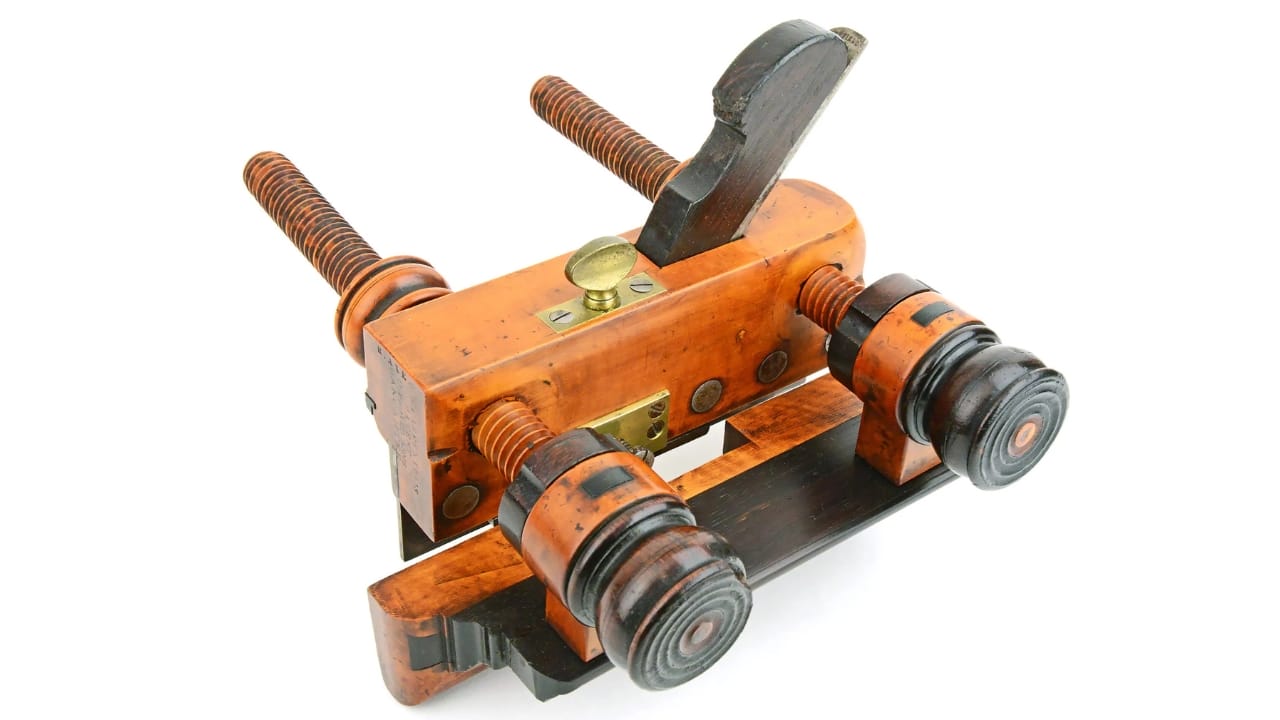 15 Antique Woodworking Tools That Could Be Worth a Fortune 8 15 Antique Woodworking Tools That Could Be Worth a Fortune -