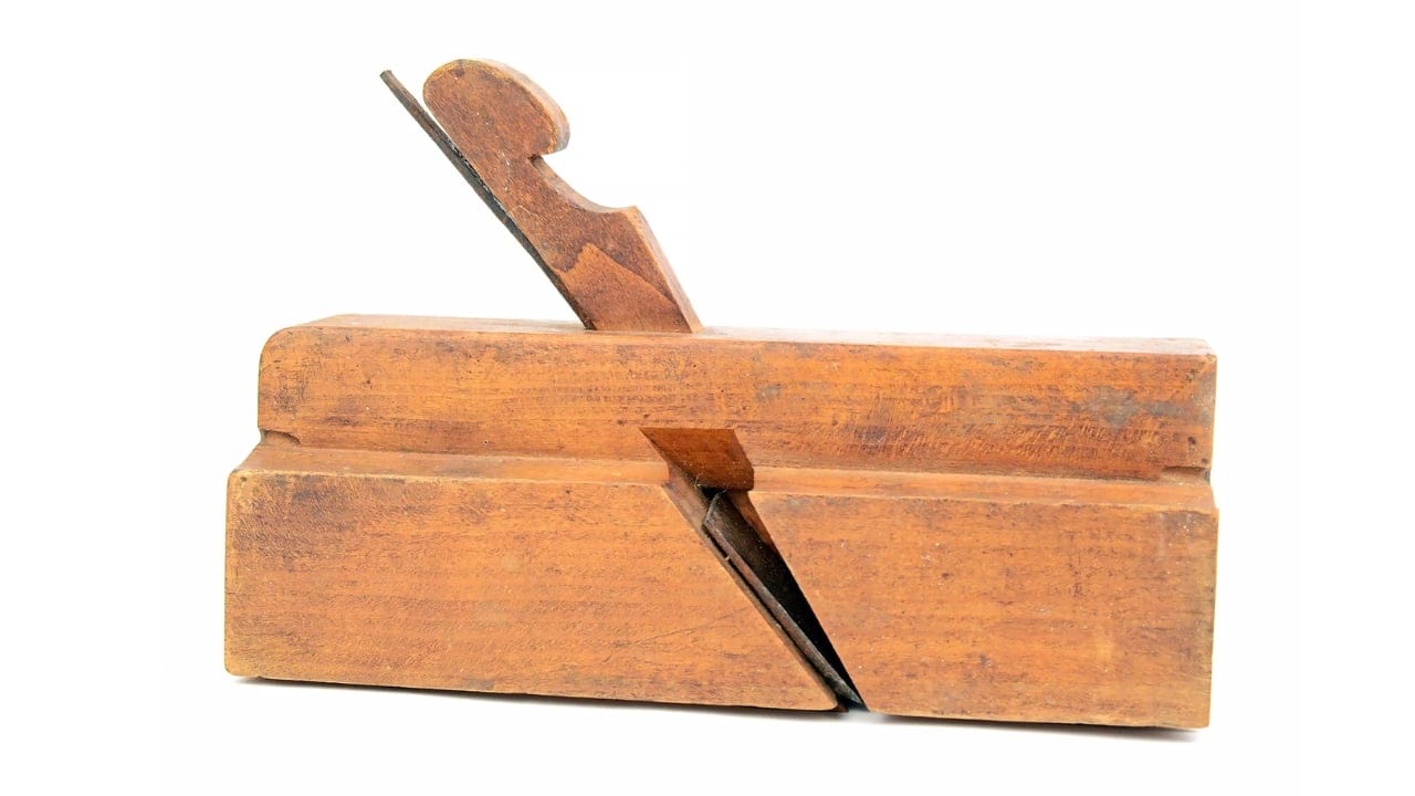 15 Antique Woodworking Tools That Could Be Worth a Fortune 6 15 Antique Woodworking Tools That Could Be Worth a Fortune - Cesar Chelor Plane