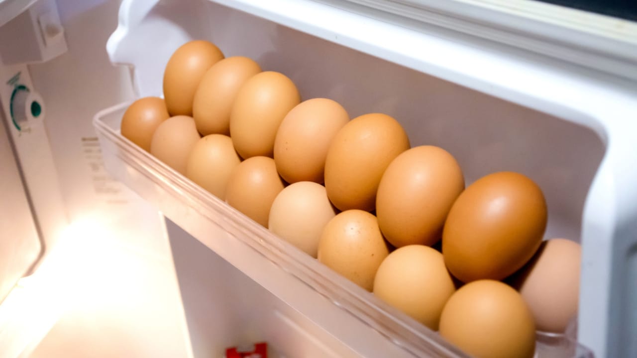 22 Egg Storage Hacks That Actually Work - Chicken eggs on the refrigerator shelf dp339256278 dnoh