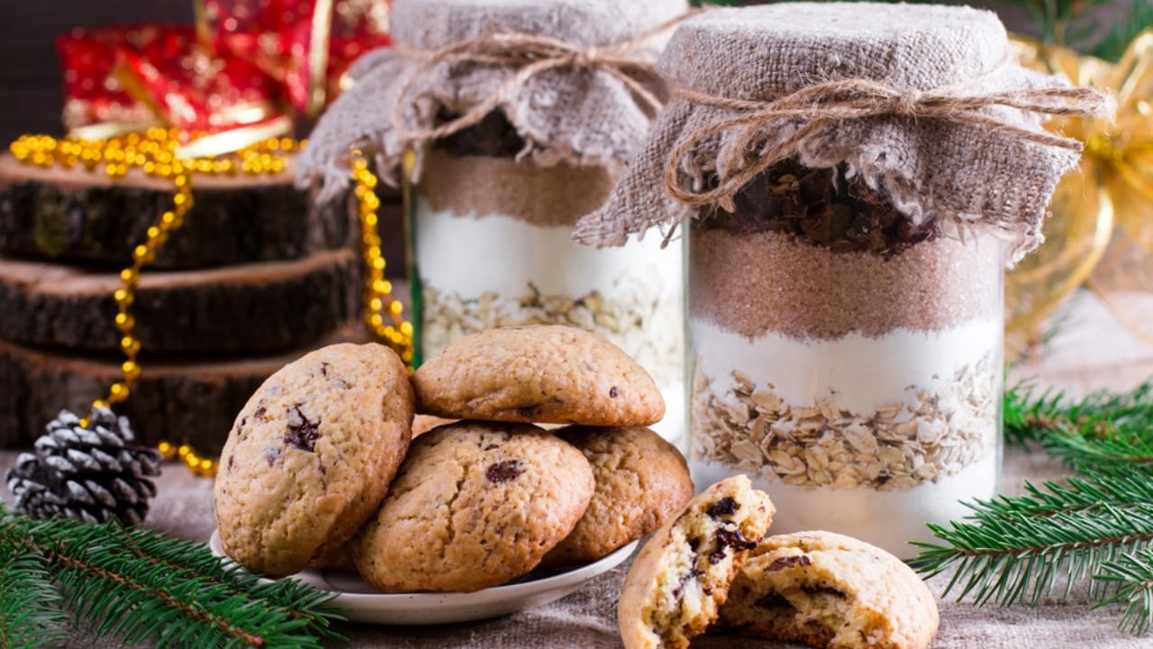 25 Creative DIY Gifts for a Memorable Holiday Season 3 25 Creative DIY Gifts for a Memorable Holiday Season - Chocolate chips cookie mix in glass jar dp217646626 dnoh