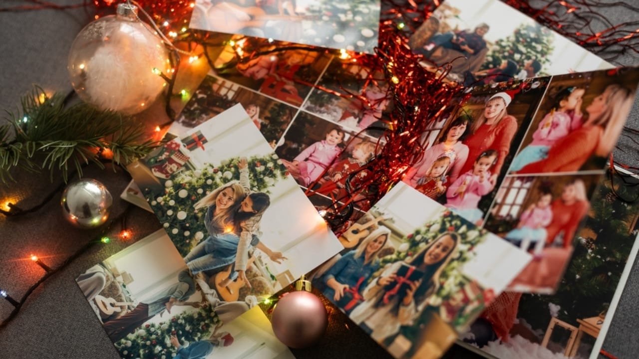 25 Creative DIY Gifts for a Memorable Holiday Season - Christmas photos and decor ss2340743571 dpdgm
