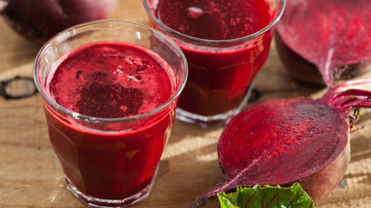 Beetroot Ranked Among Top Antioxidant Vegetables: Here’s Why 5 Beetroot Ranked Among Top Antioxidant Vegetables: Here’s Why - Fresh healthy beetroot juice dp127198016 dnoh