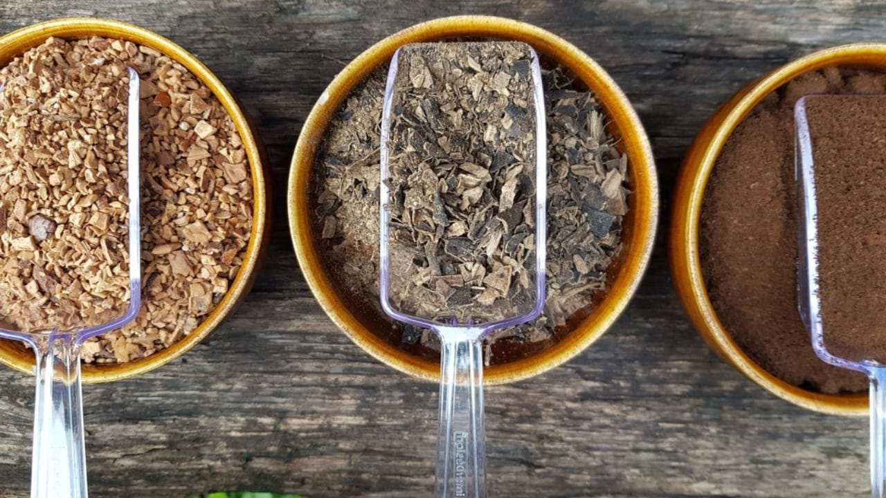 Don’t Toss Walnut Shells: Use Them to Supercharge Your Garden 4 Don’t Toss Walnut Shells: Use Them to Supercharge Your Garden - Homemade Organic fertilizers dp714223594 dnoh