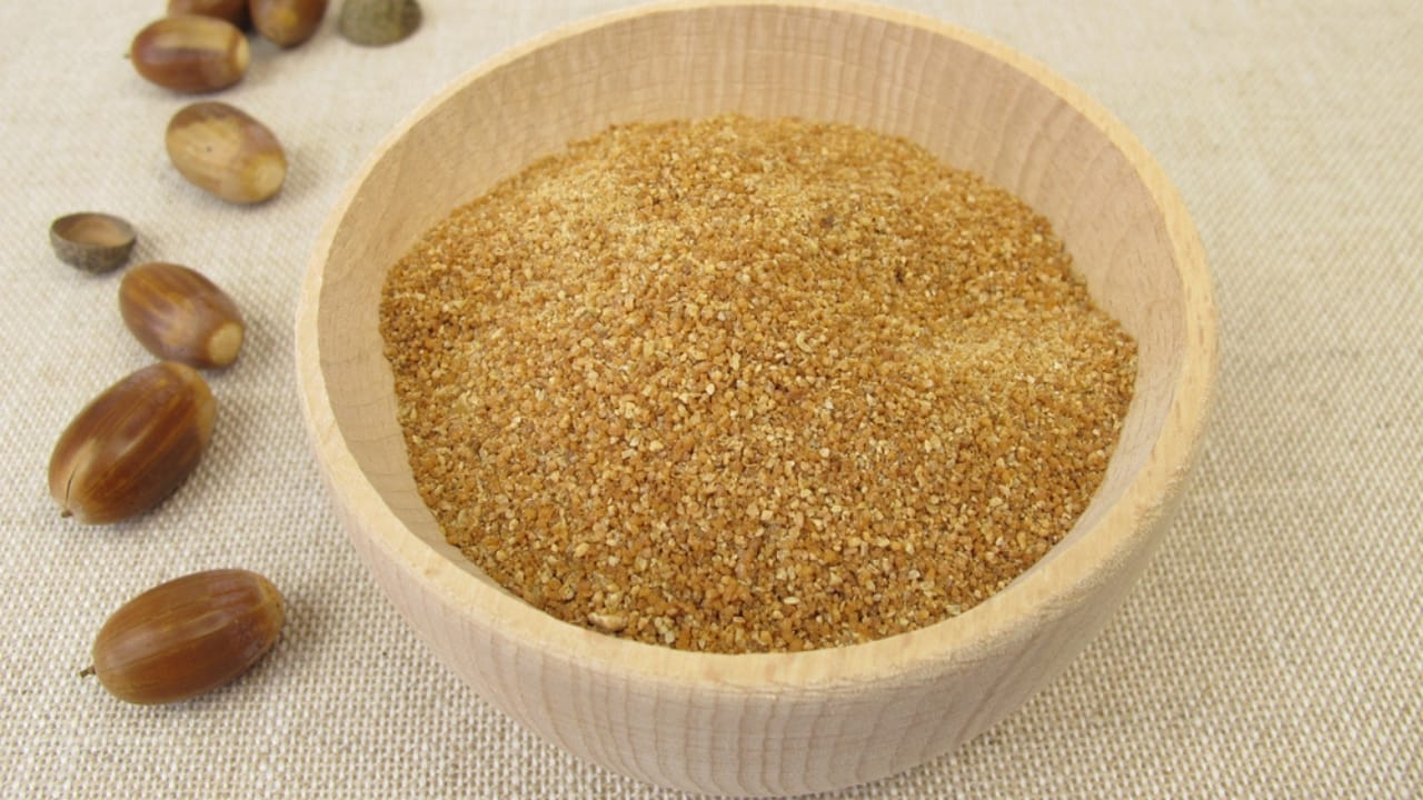 The Tasty Truth About Acorns: A Nutrient-Packed Survival Staple 5 The Tasty Truth About Acorns: A Nutrient-Packed Survival Staple - Homemade acorn flour in wooden bow dpdgm