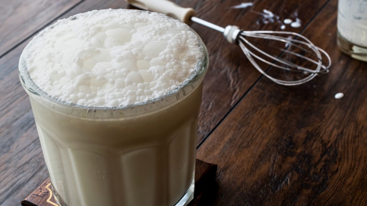 17 Cooking Hacks Every Home Cook Should Try 3 17 Cooking Hacks Every Home Cook Should Try - Kefir Buttermilk ss559863601 degm