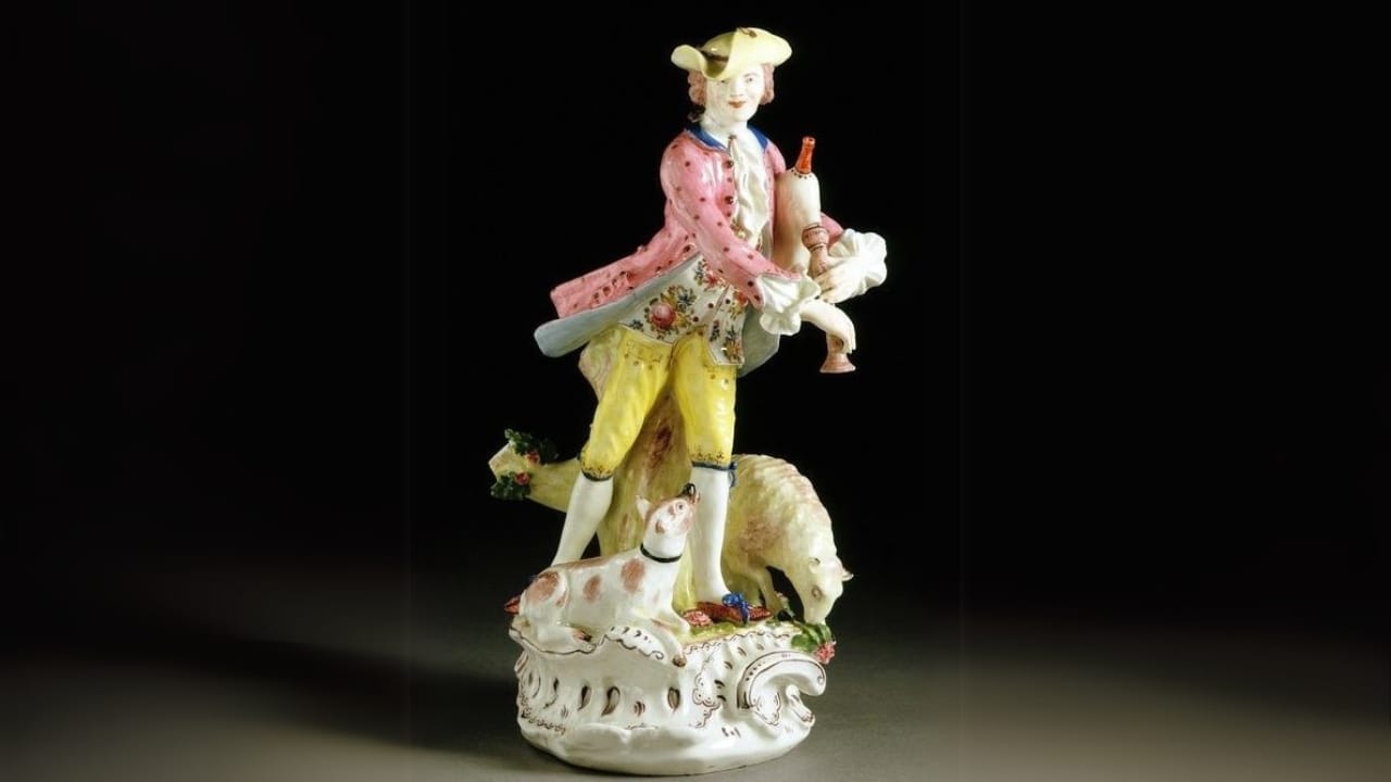 These 13 Rare Figurines Sold for Remarkable Prices 9 These 13 Rare Figurines Sold for Remarkable Prices - Meissen Cris de Paris wc