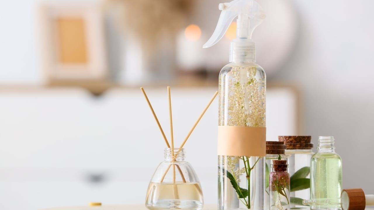 15 Natural Cleaning Recipes That Rival Chemical Products - Natural air freshener and essential oil ss2087052868 dnop