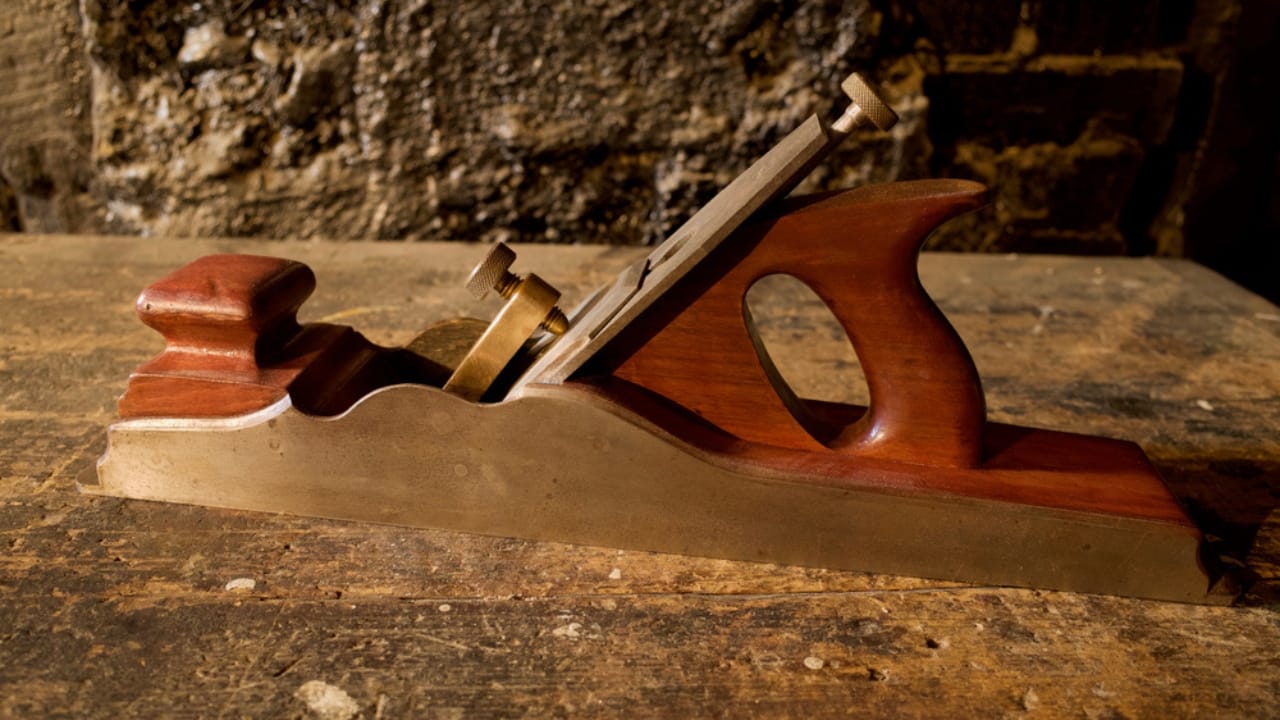 15 Antique Woodworking Tools That Could Be Worth a Fortune 3 15 Antique Woodworking Tools That Could Be Worth a Fortune - Norris Jointing Plane ss792807334 adyh