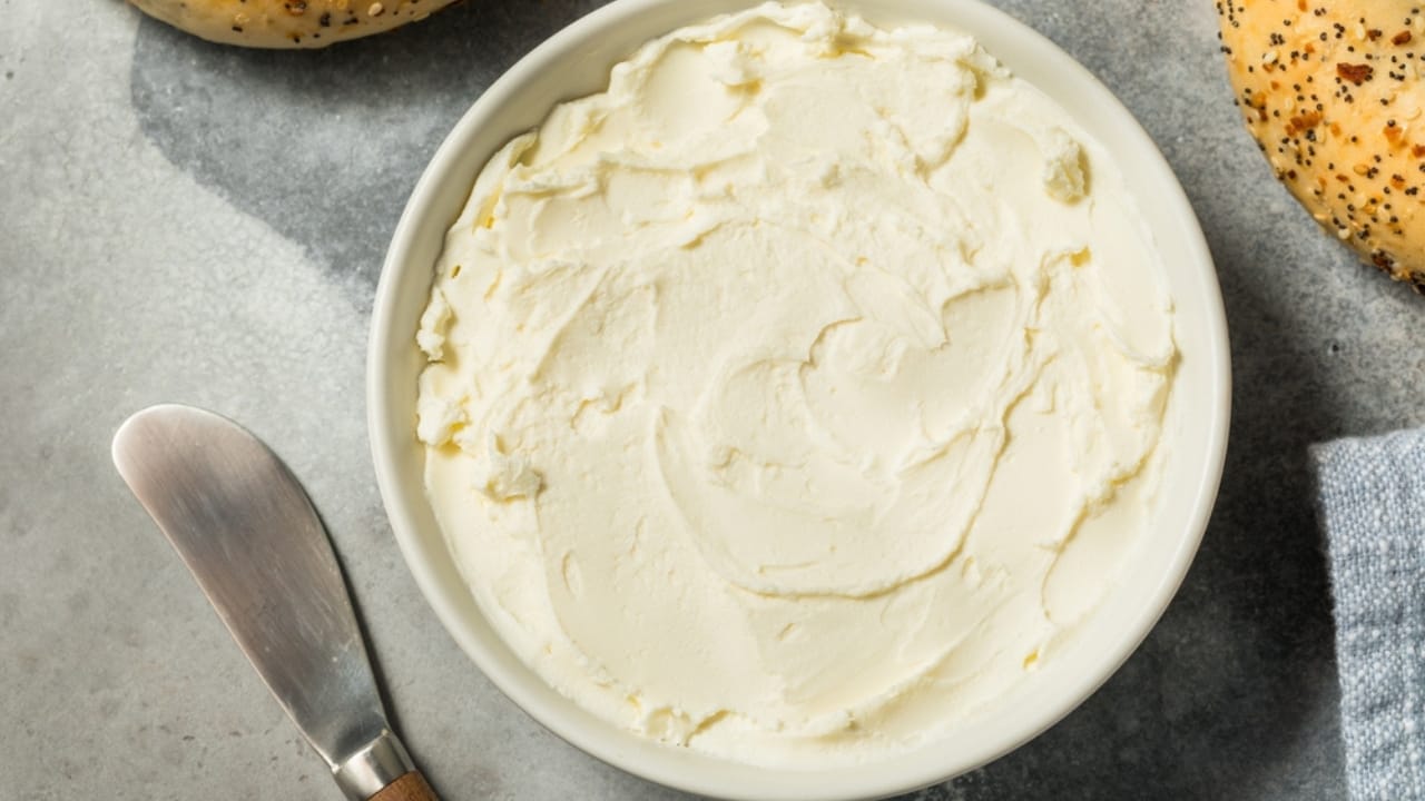 25 Genius Kitchen Tricks for Faster, Cheaper Meals 7 25 Genius Kitchen Tricks for Faster, Cheaper Meals - Organic Soft Creamy Cream Cheese ss2483657743 dpdgm