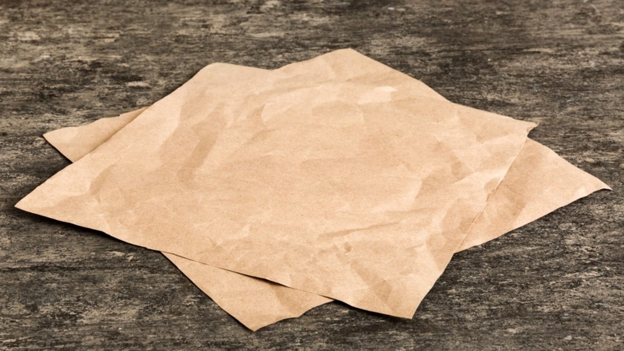 25 Genius Kitchen Tricks for Faster, Cheaper Meals 21 25 Genius Kitchen Tricks for Faster, Cheaper Meals - Parchment Paper ss2331654847 dpdgm