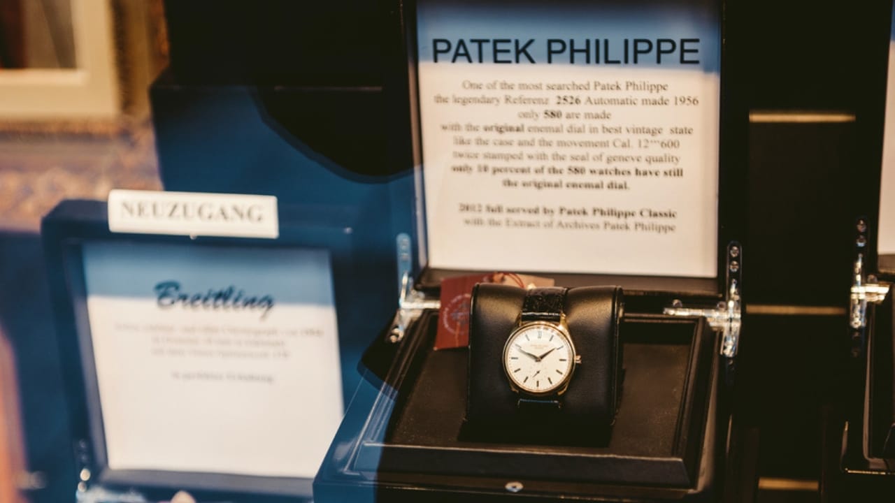 15 Antiques Expected to Skyrocket in 2025’s Market 6 15 Antiques Expected to Skyrocket in 2025’s Market - Patek Philippe dp133266944 dnoh
