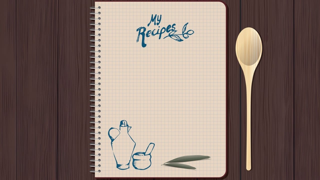 25 Creative DIY Gifts for a Memorable Holiday Season 22 25 Creative DIY Gifts for a Memorable Holiday Season - Personalized Recipe Books dp174869940 dnoh