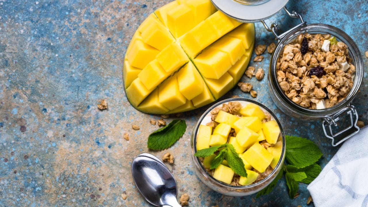 10 No-Bake Granola Bar Recipes to Fit Any Craving - Tropical Mango granola bar dp288933758 dnoh