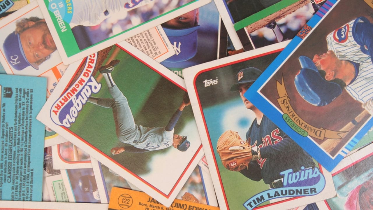 Check Your Home: 15 Things That Could Be Worth a Fortune 7 Check Your Home: 15 Things That Could Be Worth a Fortune - Vintage baseball cards dp8407742 dnoh