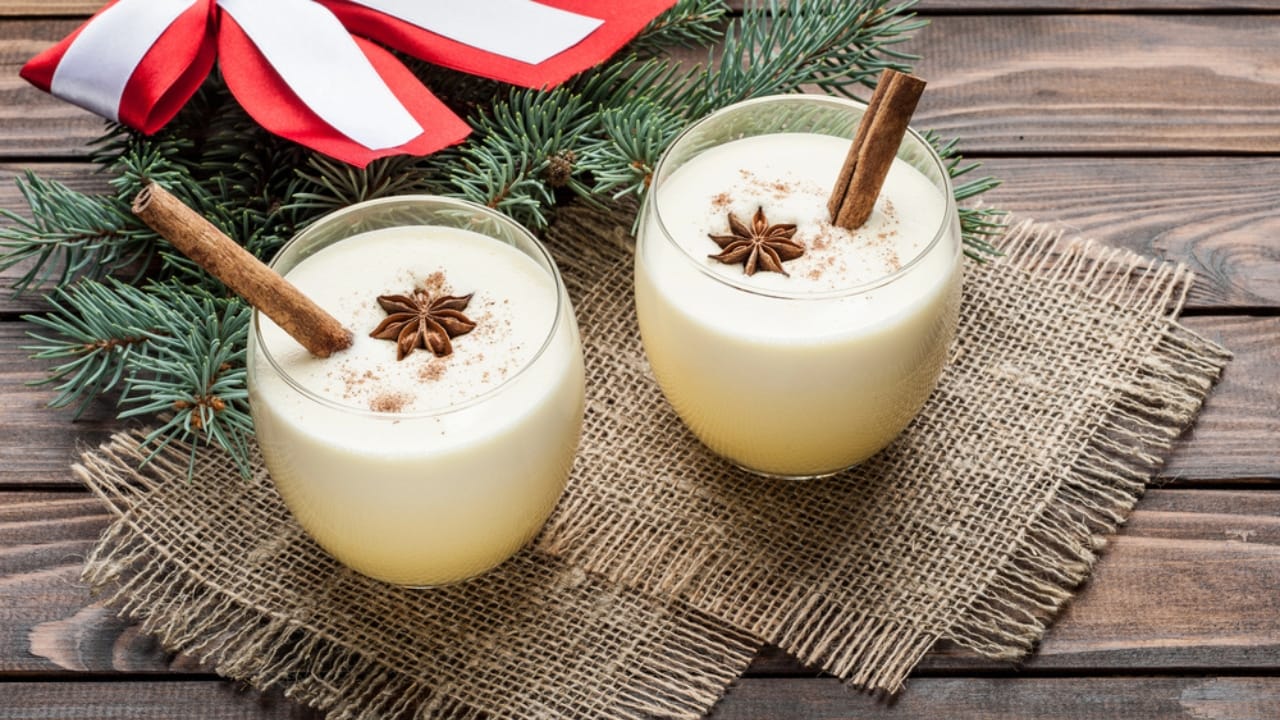20 Fun & Tasty Christmas Mocktails to Try 12 20 Fun & Tasty Christmas Mocktails to Try - Virgin Eggnog Mocktail dp170178546 dnoh