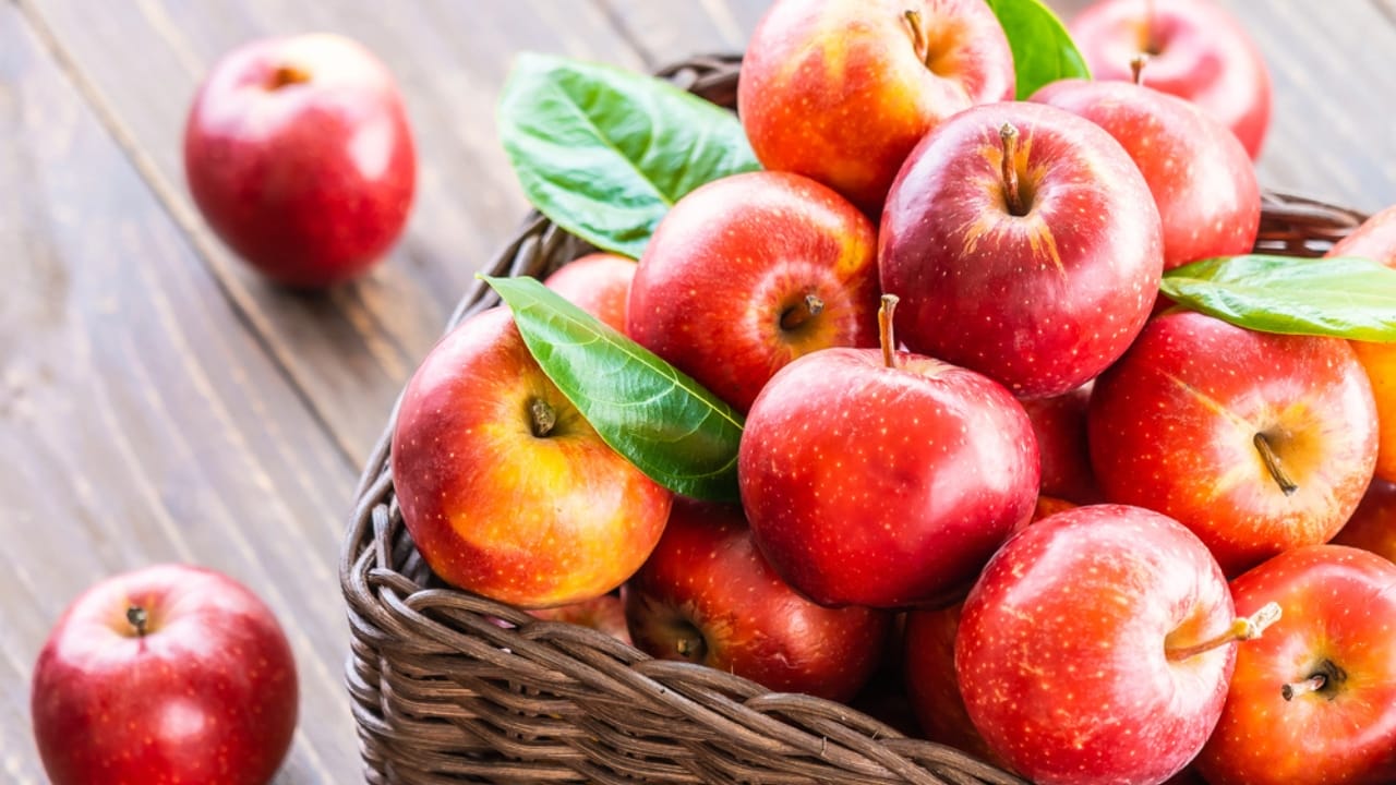 Prevent Slow Cooker Disasters by Avoiding These 16 Foods 15 Prevent Slow Cooker Disasters by Avoiding These 16 Foods - apples dp272378042 dnoh