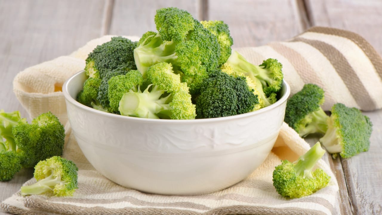 Prevent Slow Cooker Disasters by Avoiding These 16 Foods 16 Prevent Slow Cooker Disasters by Avoiding These 16 Foods - broccoli dp51157465 dnoh